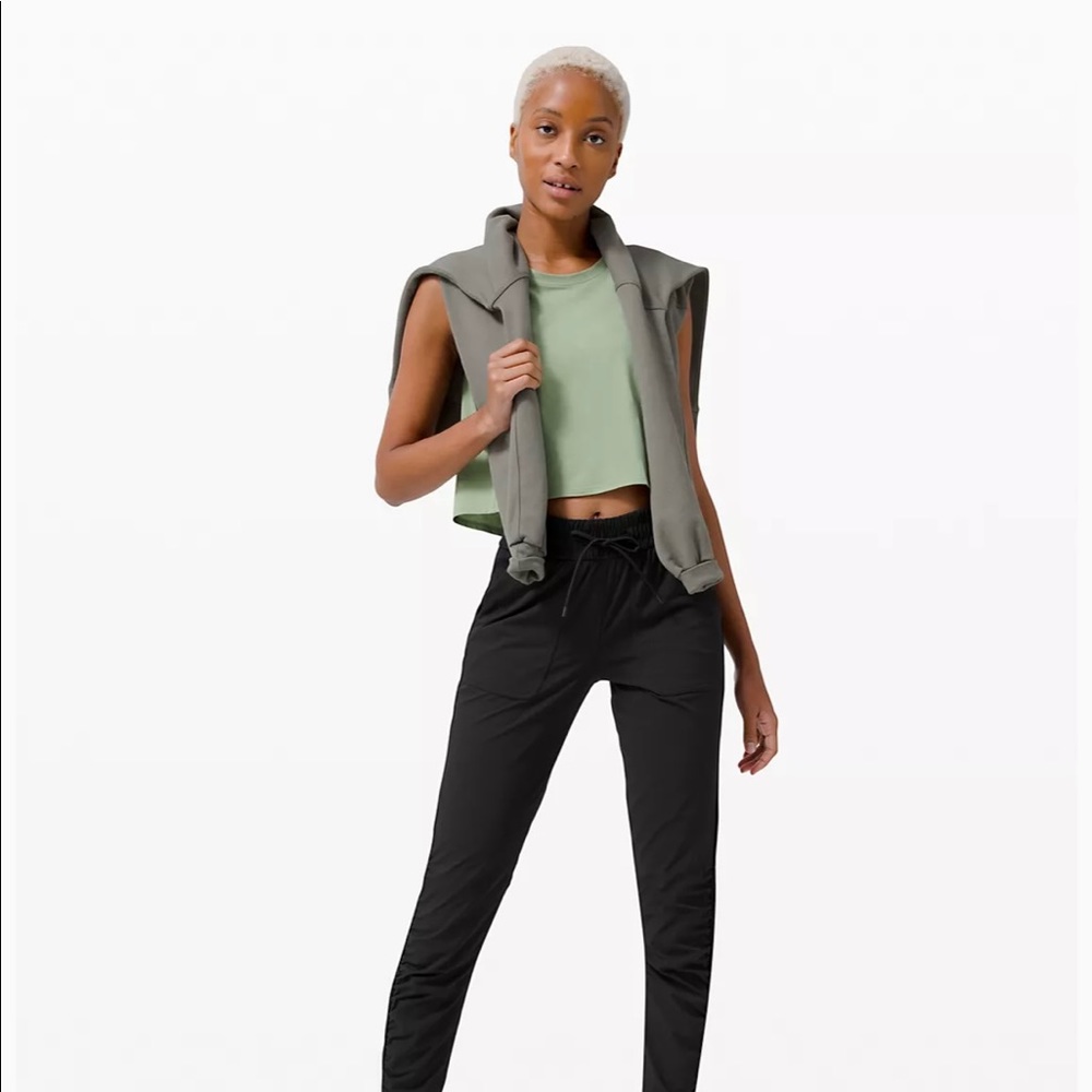 Beyond the Studio Jogger Lululemon 4